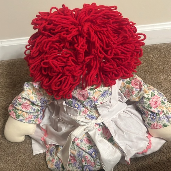Vintage Raggedy Ann Large Plush - Picture 2 of 2